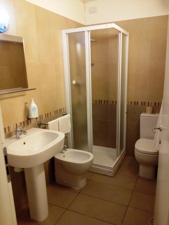 Appartement Luoghi Comuni Porta Palazzo à Turin Extérieur photo